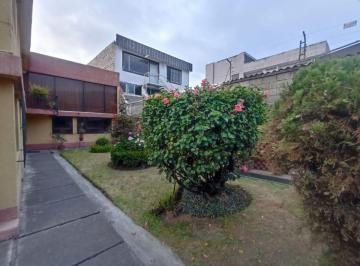 Casa de 7 habitaciones, Quito · Av Galo Plaza Lasso - Alquilo Propiedad Independiente de 420 m²