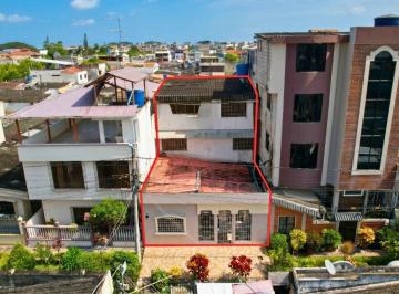 Casa de 4 habitaciones, Machala · Se Vende Casa Cdla Las Brisas, Machala