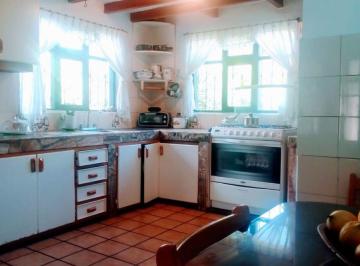 Casa de 3 habitaciones, Quito · Se Vende Casa en Cumbaya