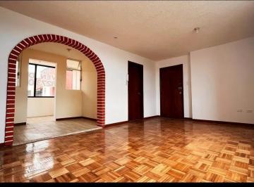 Departamento · 90m² · 3 Habitaciones · Jv Sector Norte, la Luz Av Rafael Bustamante Departamento en Venta 90 m Remodelado