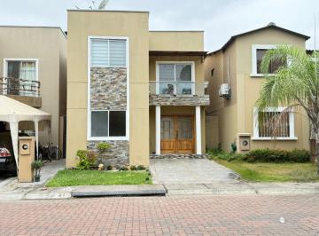 Casa de 3 habitaciones, Daule · Venta de Casa en La Urb La Joya Etapa Gema Vía Aurora