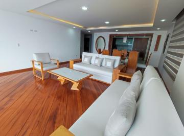 Departamento · 196m² · 3 Habitaciones · 2 Estacionamientos · Exclusivo Departamento de Lujo con Terraza y Patio en Diamond Miravalle – Cumbayá