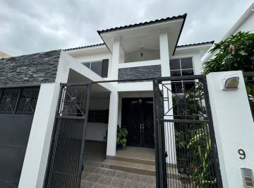 Casa de 4 habitaciones, Guayaquil · Casa con 4 Dorm., 1 Planta Baja 352 m² en Venta en Vía a La Costa