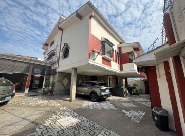 Casa de 3 habitaciones, Guayaquil · Venta Casa Rentera Kennedy