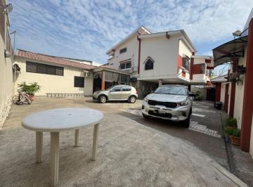 Casa de 3 habitaciones, Guayaquil · Venta Casa Rentera Kennedy