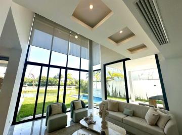 Casa de 5 habitaciones, Guayaquil · Casa con 646 m² Terreno, 5 Recámaras en Venta en Samborondón
