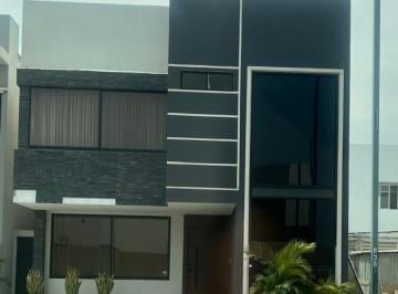 Casa · 165m² · 3 Habitaciones · 2 Estacionamientos · Venta de Casa Urbanización Mallorca Village 3 Habitaciones. B. G.