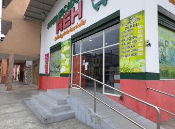 Local comercial · 420m² · 8 Estacionamientos · Local Comercial en Alquiler Portete y Pio Montufar Sans
