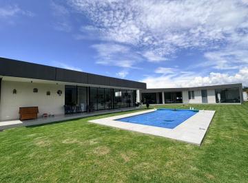 Casa en Venta Guayabamba Sector Bello Horizonte · Casa en Venta Guayabamba 2549 m² Sector Bello Horizonte