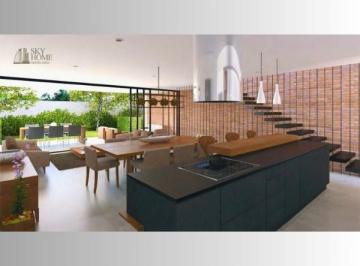 Casa de 3 habitaciones, Quito · Casa Moderna en Cumbayá, Condominio Privado – 3 Dorm. con Baño y Acabados de Lujo
