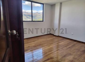 Casa · 216m² · 1 Estacionamiento · Casa en Venta – Sur de Quito, La Argelia