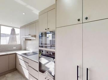Casa de 3 habitaciones, Quito · Área Pet Friendly + Áreas Verdes Casas Modernas Nuevas en Carapungo