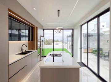 Casa de 3 habitaciones, Quito · Casa por Estrenar en Venta Urb. El Condado
