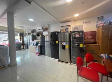 Local comercial · 80m² · 2 Estacionamientos · Venta de Local Comercial de Electrodomesticos Alemo