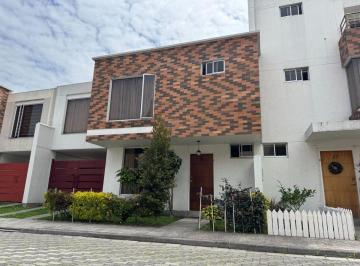 Casa de 4 habitaciones, Quito · Casa en Venta Dean Bajo Conocoto 147 m²