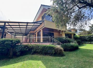 Casa de 4 habitaciones, Quito · En Renta Casa de 4 Dorm. con Jardín Privado en Conjunto - Monteserrin