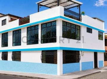 Casa · 320m² · 3 Habitaciones · 2 Estacionamientos · Venta Casa en Carcelen