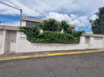 Casa · 520m² · 6 Habitaciones · 6 Estacionamientos · Casa en Venta Urbanizacion La Colina