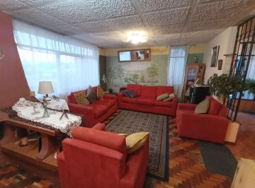Casa de 5 habitaciones, Quito · En Venta Amplia Casa 5 Hab un Solo Piso Alto. Sector La Gasca Cs