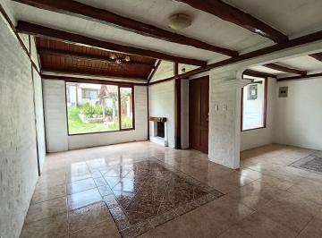 Casa · 134m² · 4 Habitaciones · 1 Estacionamiento · Casa de Venta - 133 m² - 4 Hab (Dormitorio en Pb) - Conjunto Terracota D