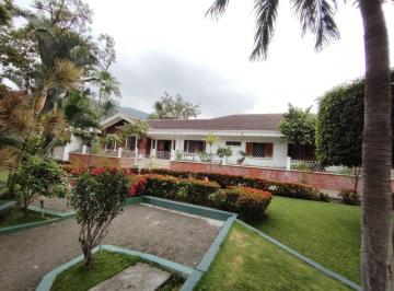 Casa de 6 habitaciones, Guayaquil · Casa de Oportunidad en Venta en Zona Privilegida de Ceibos, Urbanización Los Cedros