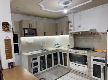 Casa · 72m² · 3 Habitaciones · 1 Estacionamiento · Venta de Casa con 4 Habitaciones en Mucho Lote 1 Ma. Na.