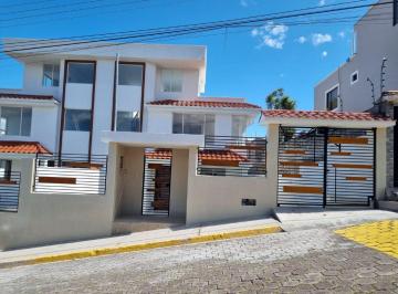 Casa de 5 habitaciones, Quito · Casa en Venta, Cashapamba - Colibri - Valle de Los Chillos