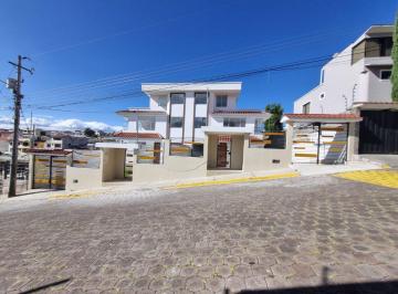 Casa de 5 habitaciones, Quito · Casa en Venta, Cashapamba - Colibri - Valle de Los Chillos