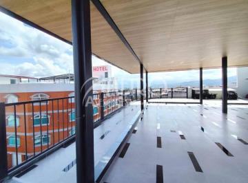 Local comercial , Quito · Local Comercial de Alquiler en Cumbayá 220 m²