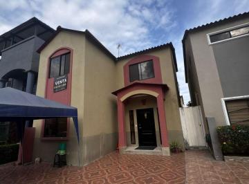 Casa de 4 habitaciones, Daule · Casa en Venta, Etapa Luna de Villaclub, Vía Daule