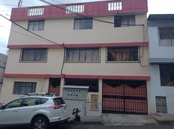 Casa de 23 habitaciones, Quito · Vendo Casa Rentera de 698 m en Centro Sur de Quito