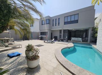 Casa de 3 habitaciones, Guayaquil · Casa de Venta Moderna Remodelada Isla Mocolí - Urb Arrecife