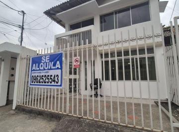Departamento de 3 habitaciones, Guayaquil · En Planta Baja, Guardianía 24 Horas, Sector Cerrado Cerca de San Marino, Estatal, Kennedy Nueva