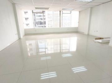 Oficina comercial , Quito · Vendo Oficina Centro Norte, Remodelada