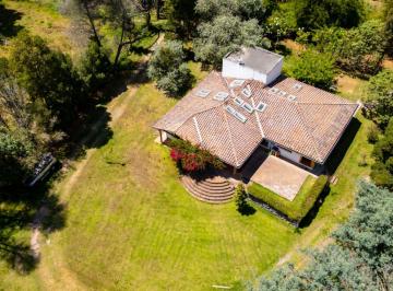 Quinta vacacional de 3 habitaciones, Quito · Casa de Campo Mas 10.106 m² de Terreno