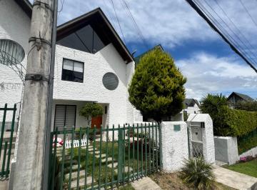 Casa de 3 habitaciones, Quito · Casa - en - Venta - Norte - de - Quito - Excelente - Conservación