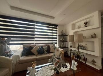 Casa de 5 habitaciones, Quito · Vendo Casa en Sector El Condado