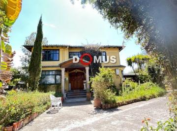 Casa de 3 habitaciones, Quito · Casa Amoblada en Arriendo, Tababela
