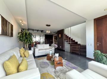 Vista general de área social · Casa de Venta en San Juan Alto Cumbayá