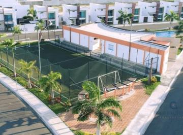 Casa · 61m² · 3 Habitaciones · 2 Estacionamientos · Venta de Casa con 3 Habitaciones en Cdla. Punta Carnero. J. V.