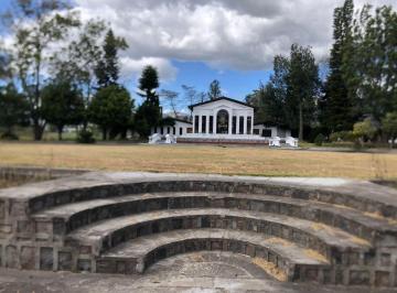 Hacienda-Quinta de 3 habitaciones, Quito · Rento Tababela Hermosa Quinta - Ideal Eventos