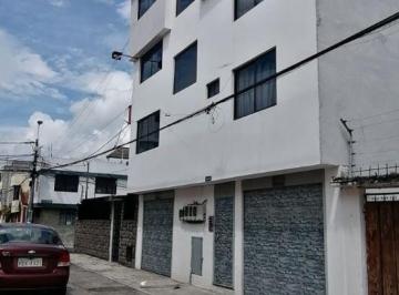 Casa de 12 habitaciones, Quito · Casa Rentera Economica