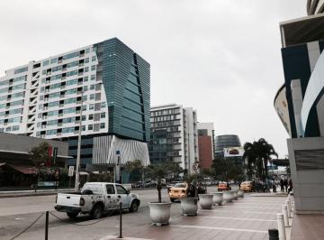 Consultorio , Guayaquil · Ciudad del Sol. Edificio Torre Medica Solaris. Vendo Consultorio de 55 M&sup2;.adaptado Para Odontologos
