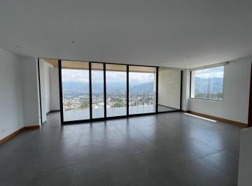 Departamento de 3 habitaciones, Quito · Departamento Alquiler en San Juan de Cumbayá 176 m²