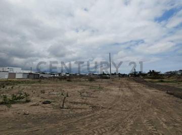 Terreno / Lote · 200m² · Terreno en Venta de 200 m² en Las Orquídeas – Manta