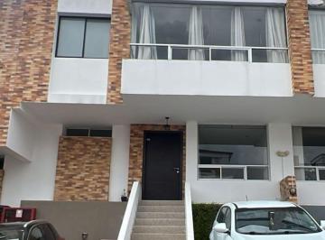 Casa de 3 habitaciones, Quito · Casa Remodelada en Venta, La Armenia - Valle de Los Chillos