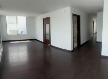 Departamento de 2 habitaciones, Quito · Hermoso Departamento con Patio Privado en Urb Vista Grande, Cumbaya!