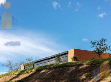 Hacienda-Quinta · 218m² · 2 Habitaciones · 15 Estacionamientos · Quinta de Venta en Checa 2 1/2 Ha Casa con Premio de Diseño