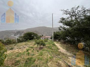 Terreno / Lote · 14149m² · 2 Habitaciones · 10 Estacionamientos · Terreno de Venta en Guayllabamba Ideal Para Negocio Panamericana Norte