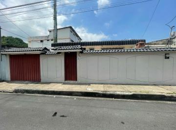 Casa de 4 habitaciones, Guayaquil · Casa de Venta en La Ferroviaria